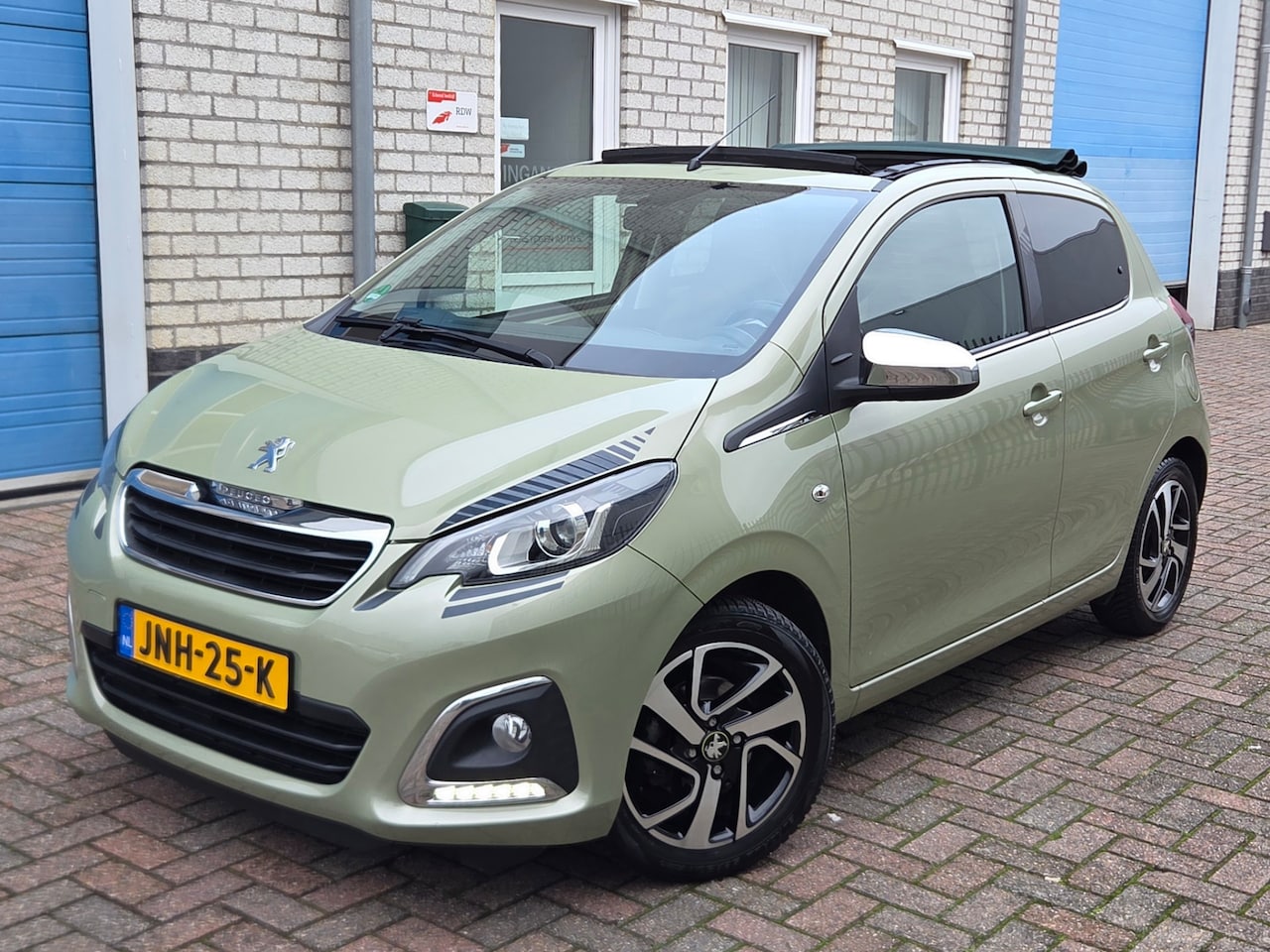 Peugeot 108 - 1.0 VTi Active Top! Duurste uitvoering! Cabridak - AutoWereld.nl