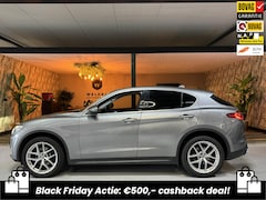Alfa Romeo Stelvio - 2.0 Turbo First Edition Garantie Memory StuurVW StoelVW Camera Elek Achterklep Leder Cruis