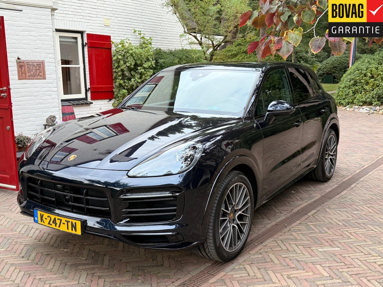Porsche Cayenne - 3.0 E-Hybrid | 2E EIGENAAR | PANO DAK | LEDER | TREKHAAK | NL AUTO | GARANTIE TOT 2027 | - AutoWereld.nl