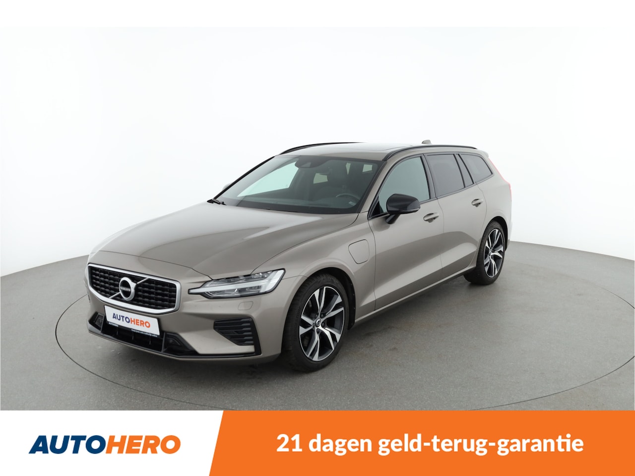 Volvo V60 - 2.0 T6 Twin Engine AWD Momentum Pro | CU95393 | - AutoWereld.nl