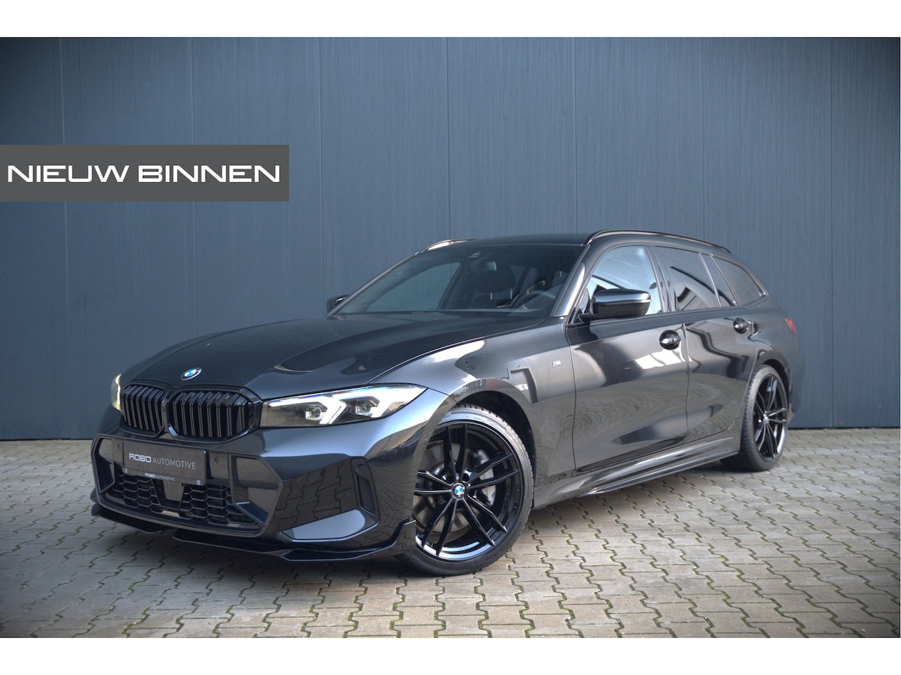 BMW 3-serie Touring - 330i xDrive High Excecutive M Sport | M Performance | Stoelverwarming | Camera | Navigatie - AutoWereld.nl