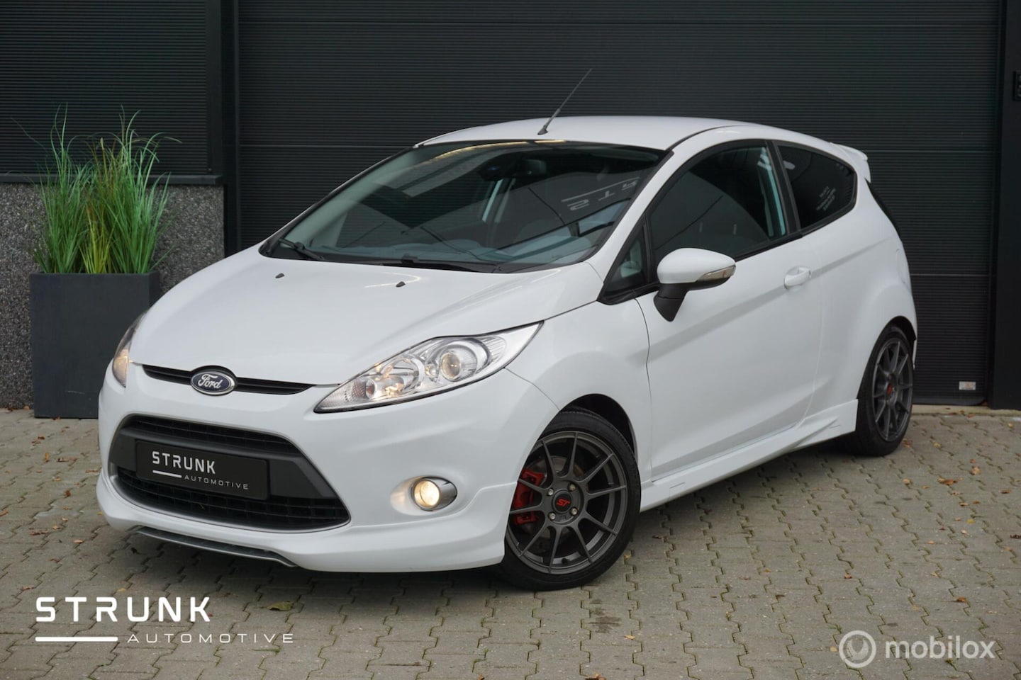 Ford Fiesta - 1.6 Sport ST Clima Blutooth LMV RS Look - AutoWereld.nl