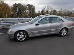 Mercedes-Benz C-klasse - 180 K. Classic kompressor