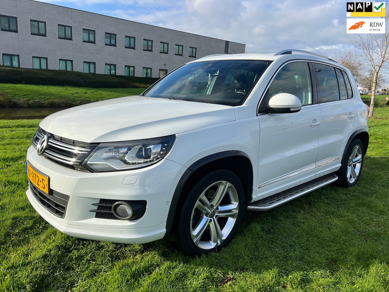 Volkswagen Tiguan - 2016 * 1.4 TSI R-Line Edition * NL CAR * DIKSTE VAN NEDERLAND !! - AutoWereld.nl