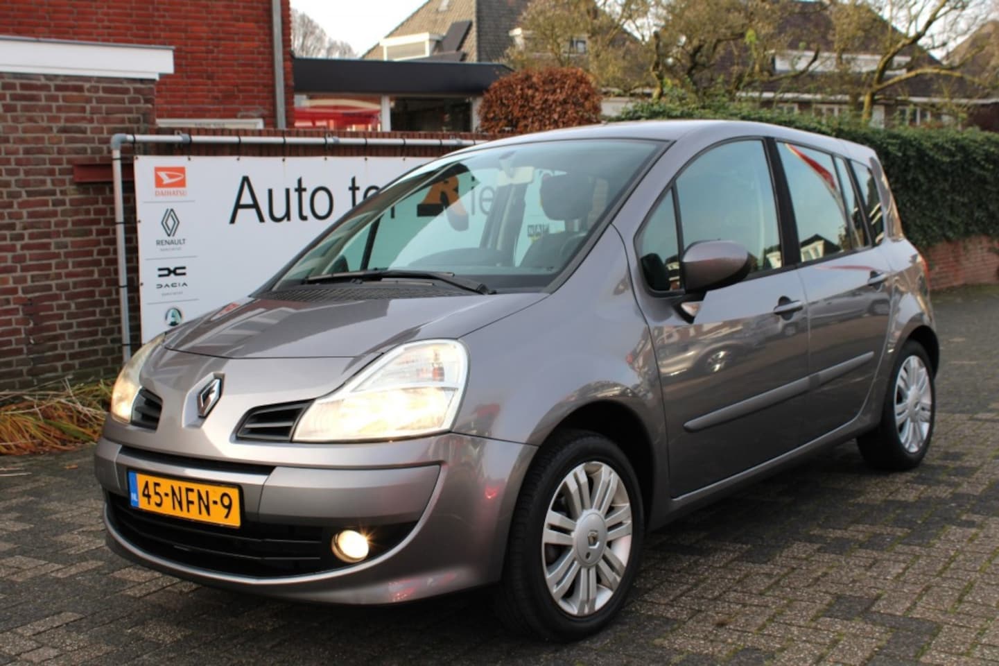 Renault Modus - (Grand)  1.6i 16V Exception AUTOMAAT - AutoWereld.nl