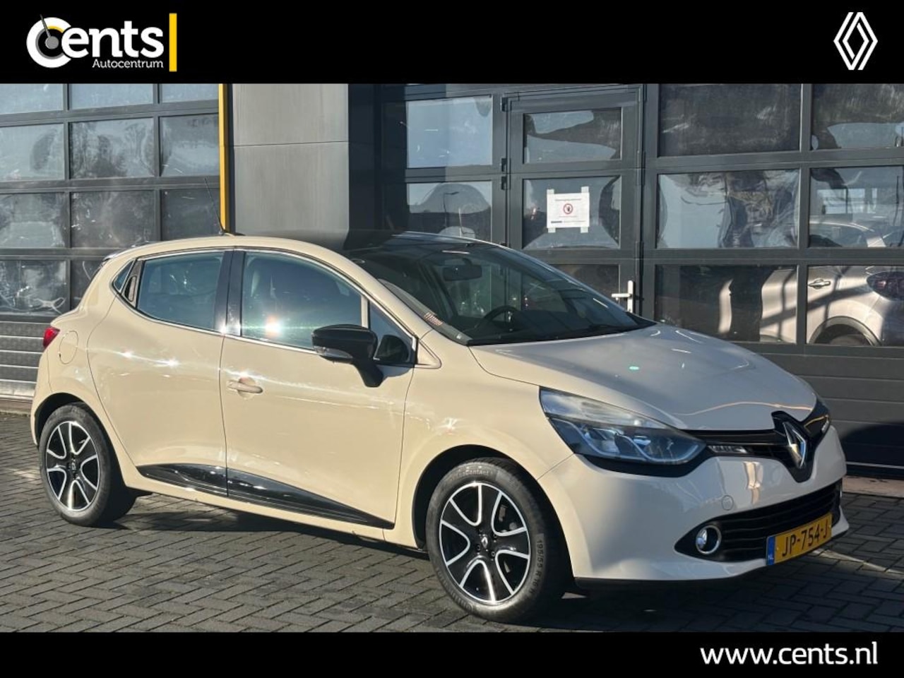 Renault Clio - TCe 90 Exression Pack Black 1e Eigenaar - AutoWereld.nl
