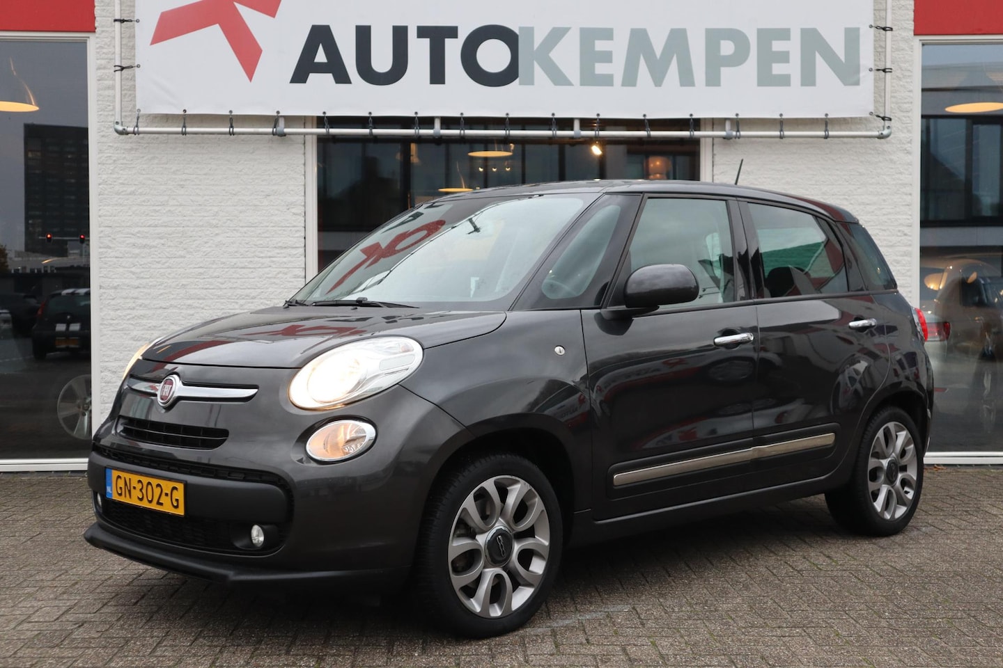 Fiat 500 L - 1.4-T-JET LOUNGE TREKHAAK|PDC|PANORAMADAK|NAVIGATIE - AutoWereld.nl
