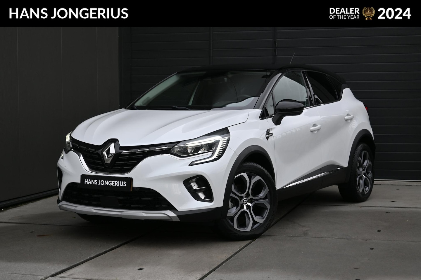 Renault Captur - TCe 90 Intens | TREKHAAK | CAMERA | NAVI | CRUISE CONTROL | ALL-SEASONBANDEN | CLIMATE CON - AutoWereld.nl