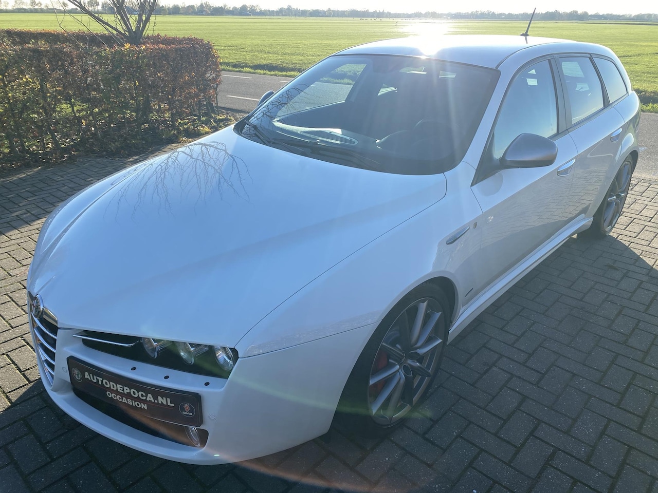 Alfa Romeo 159 - 1.7 T TI Xenon Navigatie 19 inch Bose audio - AutoWereld.nl