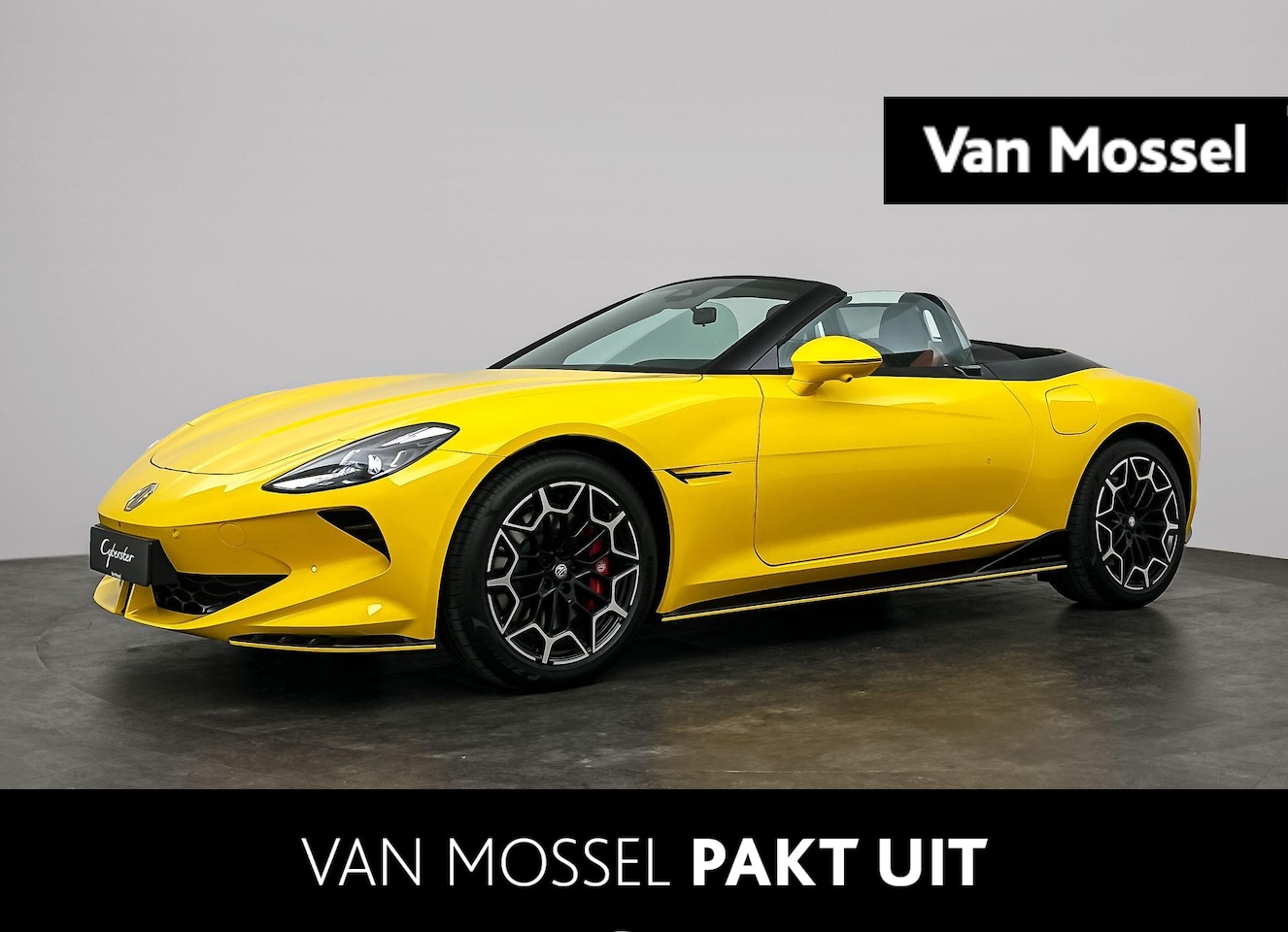 MG Cyberster - MG Trophy Extended Range 77kWh | Showroommodel | 507 KM Bereik WLTP  | Zwarte Kap | Rood L - AutoWereld.nl