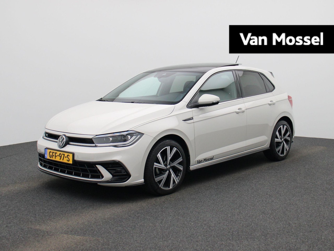Volkswagen Polo - 1.0 TSI R-Line Business 95 PK DSG | Automaat | Navigatie | App-connect | Parkeersensoren | - AutoWereld.nl