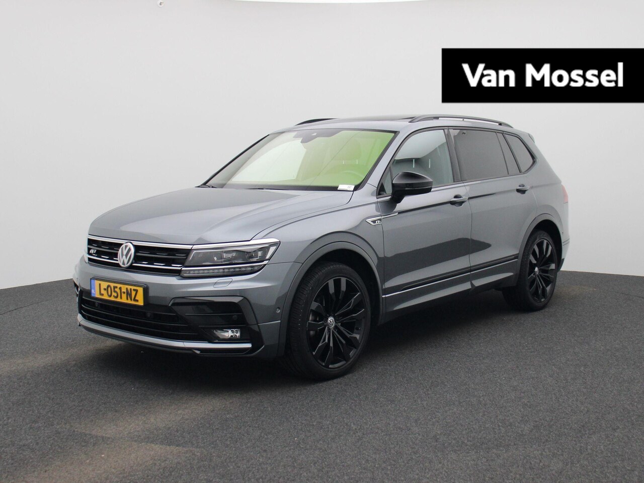 Volkswagen Tiguan Allspace - 1.5 TSI Highline Business R 7p. | Automaat | Navigatie | Apple carplay | Adaptieve cruise - AutoWereld.nl