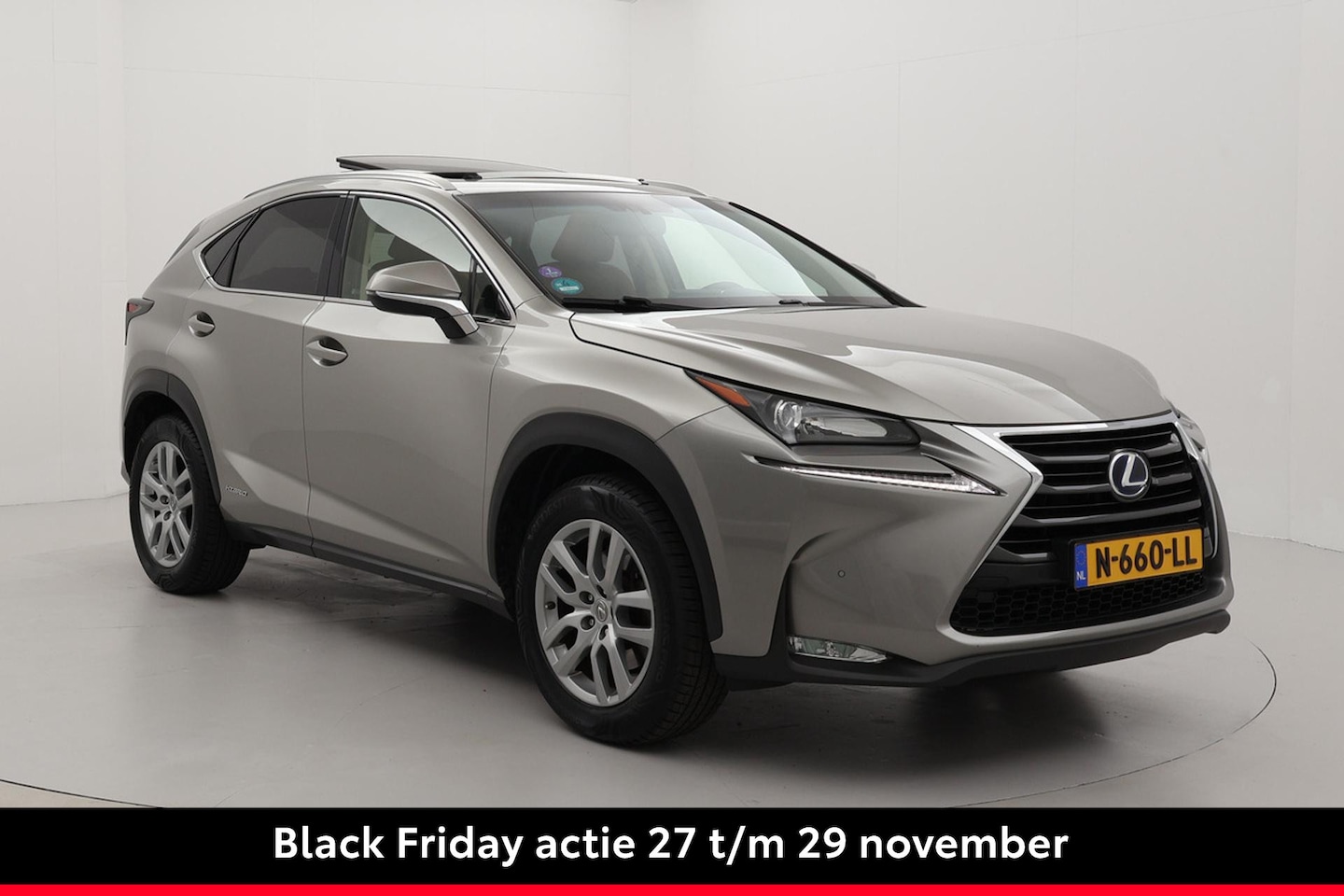 Lexus NX - 300h AWD Luxury Line | Panoramadak | Trekhaak | Navigatie | Leder | Stoelverwarming | Keyl - AutoWereld.nl