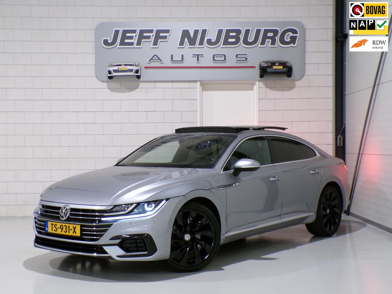 Volkswagen Arteon - 1.5 TSI DSG Business R "Origineel NL!" 2X R-Line Pano Virtual Apple-Carplay/Android-Auto L - AutoWereld.nl