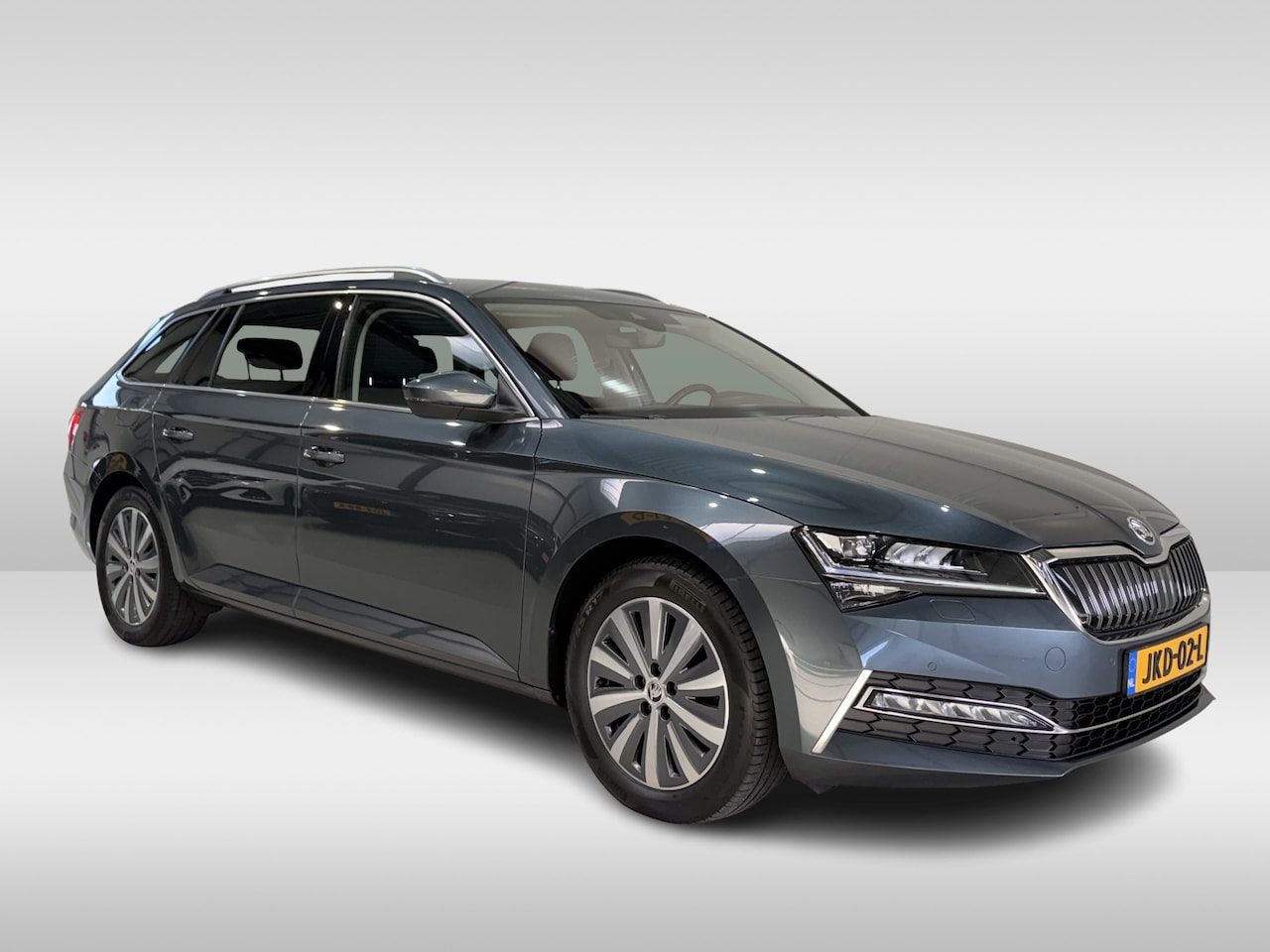 Skoda Superb Combi - 1.4 TSI iV 218pk | Trekhaak | Elektrische stoelen - AutoWereld.nl
