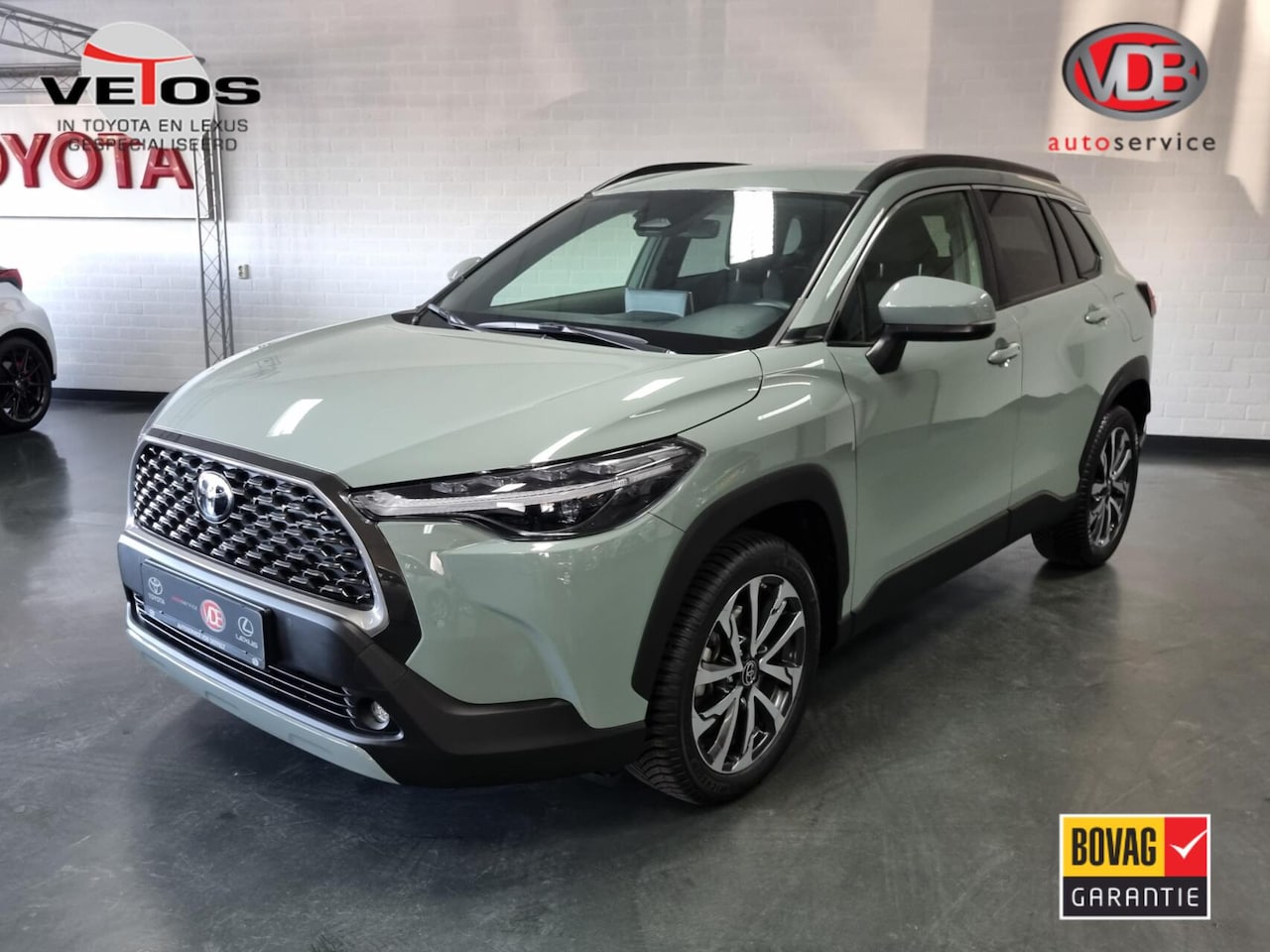 Toyota Corolla Cross - 1.8 Hybrid 140 Style Plus / DAB / PDC /NAV - AutoWereld.nl