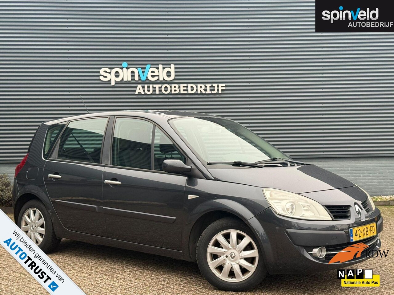Renault Scénic - 1.6-16V Tech Line AUT BJ`07 NAP NL Navi Cruise Trekhaak - AutoWereld.nl