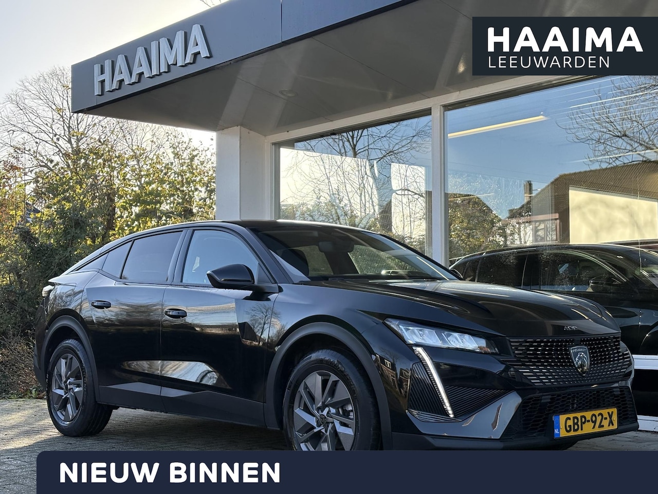 Peugeot 408 - 1.2 Hybrid 136 e-DCS6 Allure | Keyless Entry | Achteruitrijcamera | Navigatie | LED koplam - AutoWereld.nl