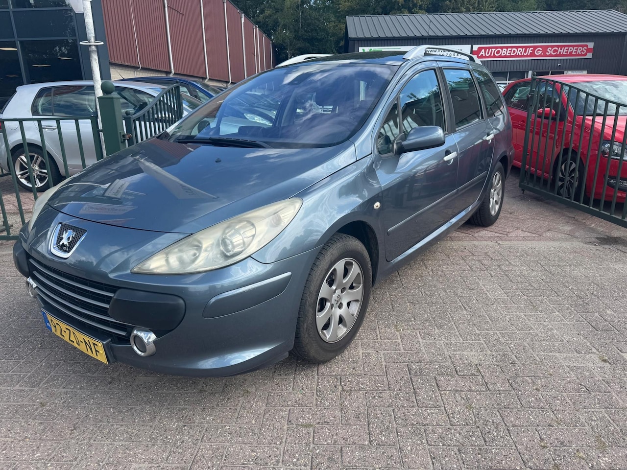 Peugeot 307 SW - 1.6 7PERSOONS clima,cruise control,navi, APK 03-2026, 1e eigenaar! - AutoWereld.nl