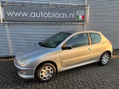 Peugeot 206 - 1.4 Air-line