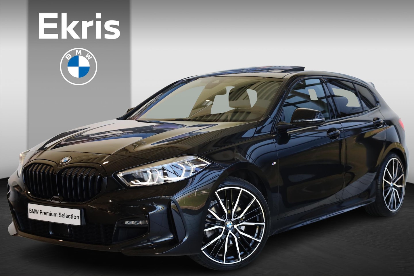 BMW 1-serie - 118i | M Sportpakket | Travel Pack | Parking Assistant | Panorama Dak - AutoWereld.nl