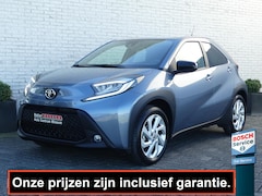 Toyota Aygo X - 1.0 VVT-i MT ACTIVE 72PK AUTOMAAT CAMERA/CRUISE/CLIMATE/LMV17''/STOELVERW