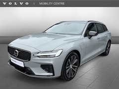 Volvo V60 - T6 AWD + Dark | Trekhaak | H&K Audio | Stoel- & stuurverwarming