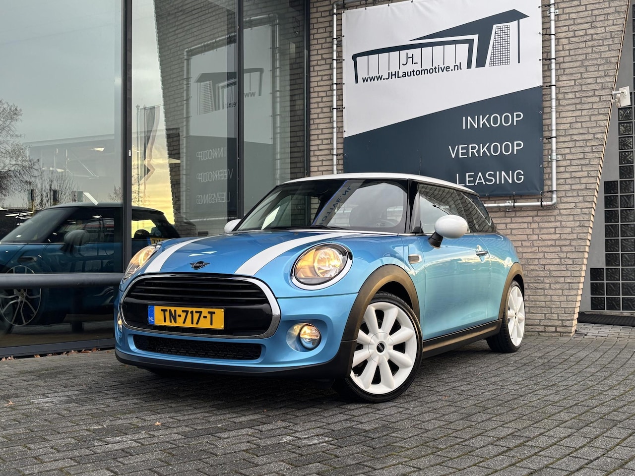 MINI Cooper - 1.5 CHILI*A/C*CRUISE*NAVI*BLUETH.*I-DRIVE*ORIG NL* - AutoWereld.nl