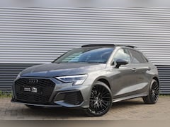 Audi A3 Sportback - 40 TFSI e 3x S-Line |Panoramadak | Matrix | Black optik | Elektrische kofferbak| Adaptive