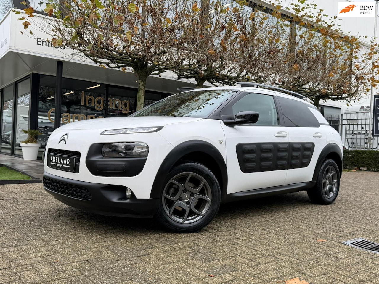 Citroën C4 Cactus - 1.2 PureTech Shine TREKHAAK, NAVI, PANO, CLIMA - AutoWereld.nl