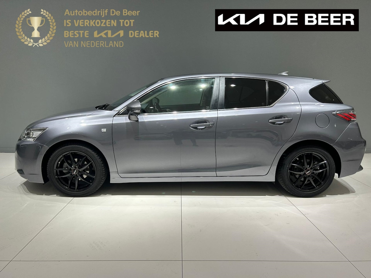 Lexus CT 200h - Hybrid 136pk E-CVT 25th Edition - AutoWereld.nl
