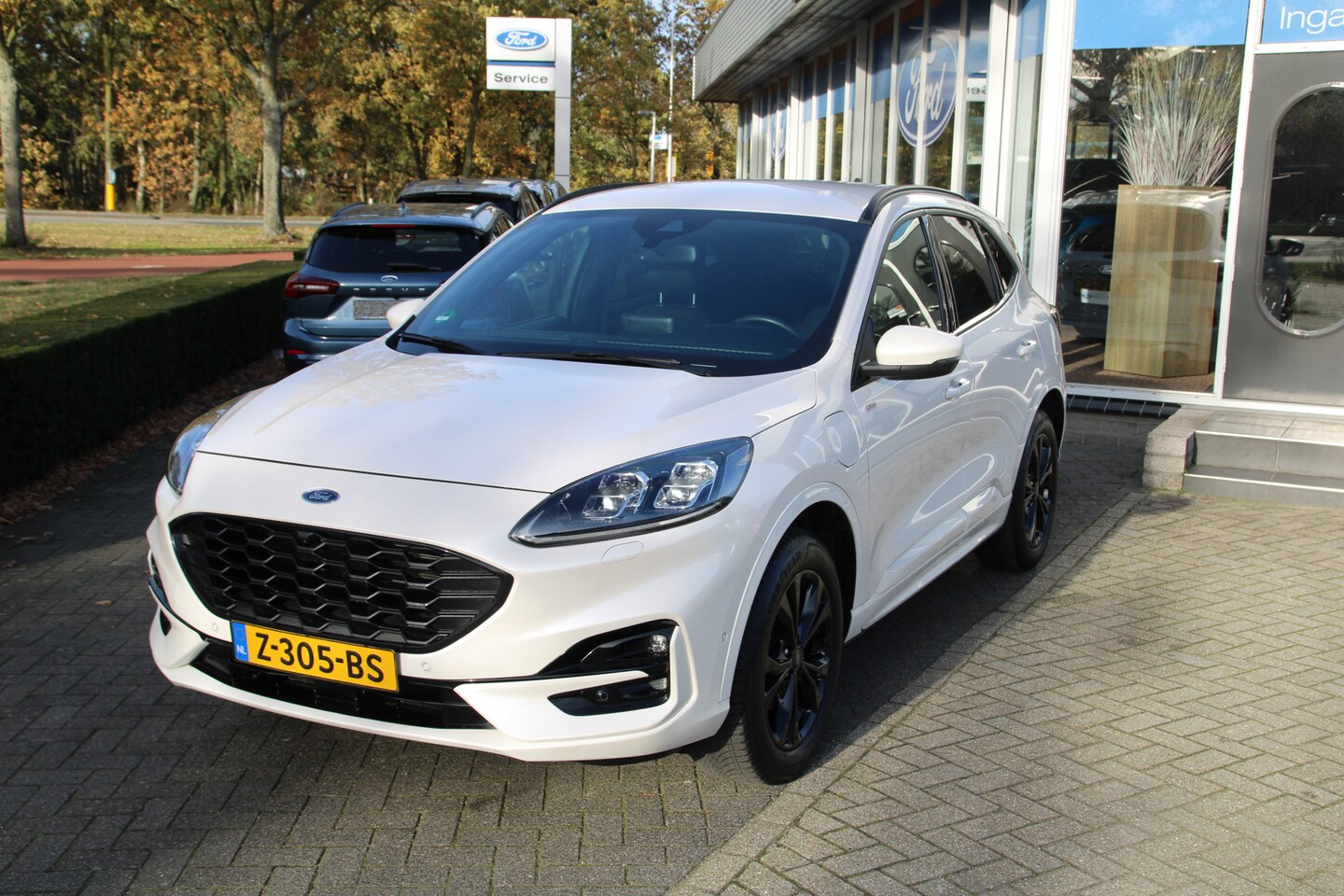 Ford Kuga - 2.5 PHEV ST-Line X 225 PK Automaat AFNEEMBARE TREKHAAK | WINTER PACK | BLIS  | B&O AUDIO - AutoWereld.nl