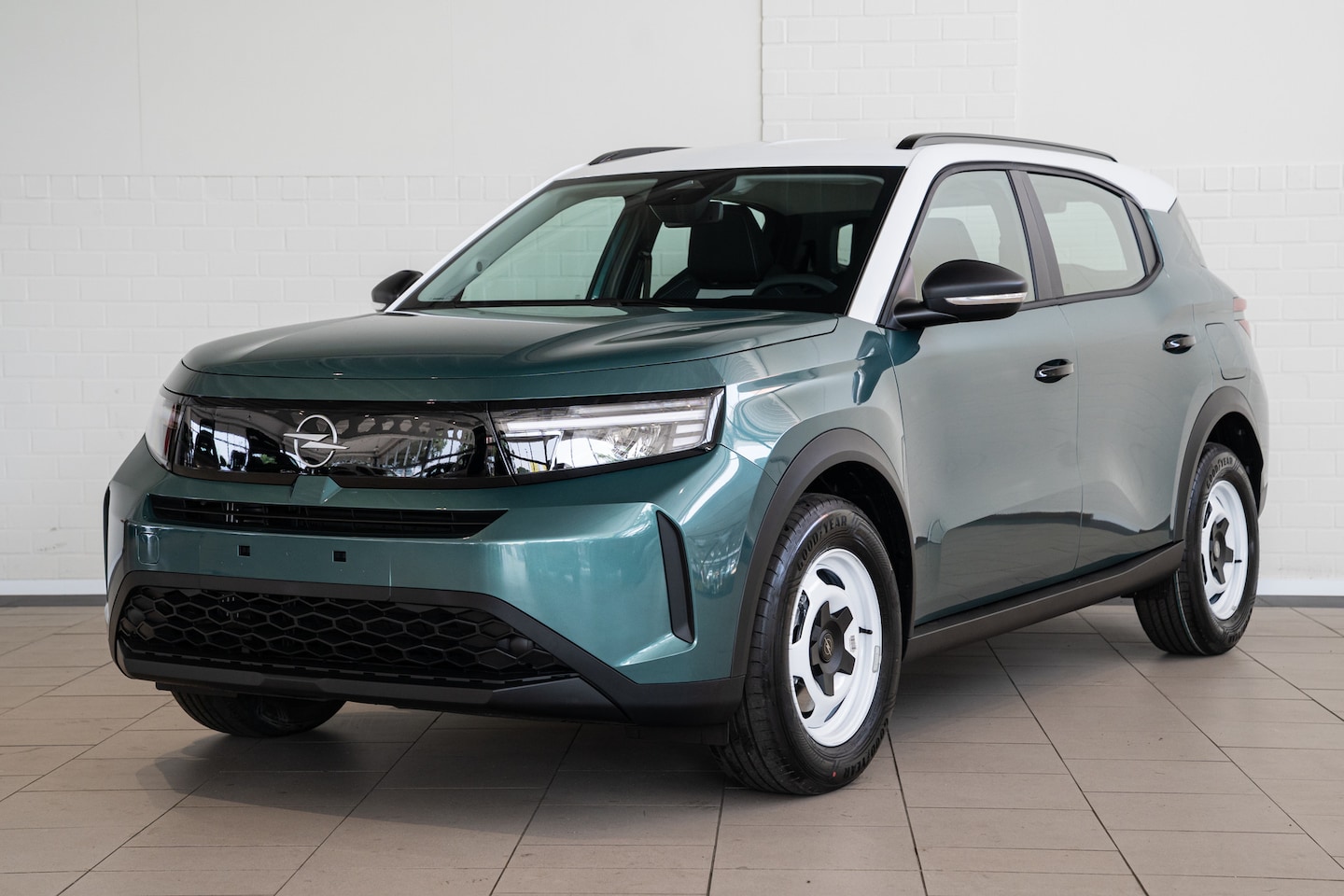 Opel Frontera - 1.2 Turbo Hybrid Edition | Apple Carplay/Android Auto|telefoonintegratie premium | Armsteu - AutoWereld.nl