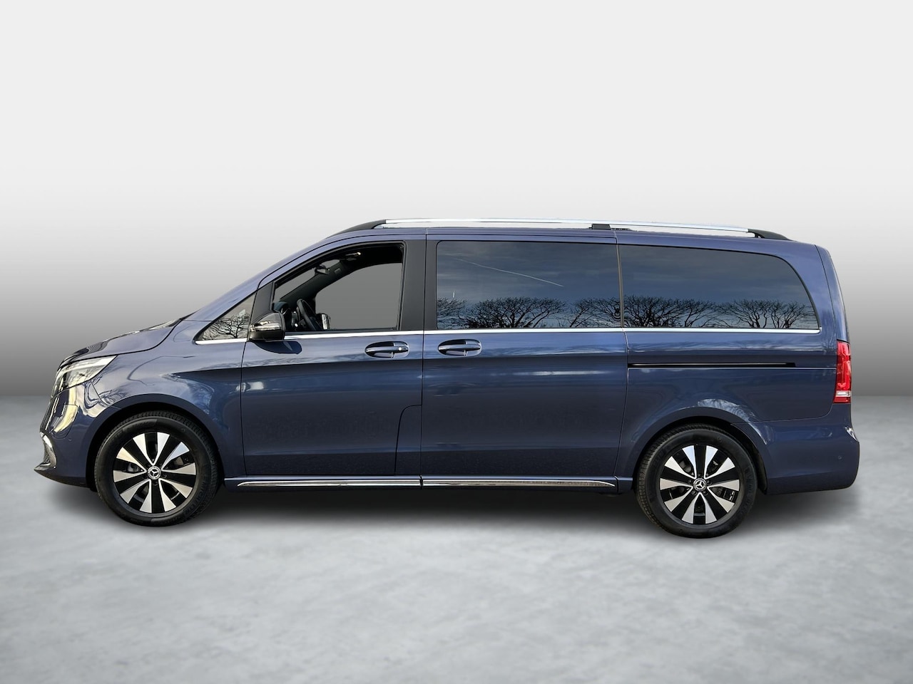 Mercedes-Benz EQV - 300 L2 90 kWh 300 L2 90 kWh - AutoWereld.nl