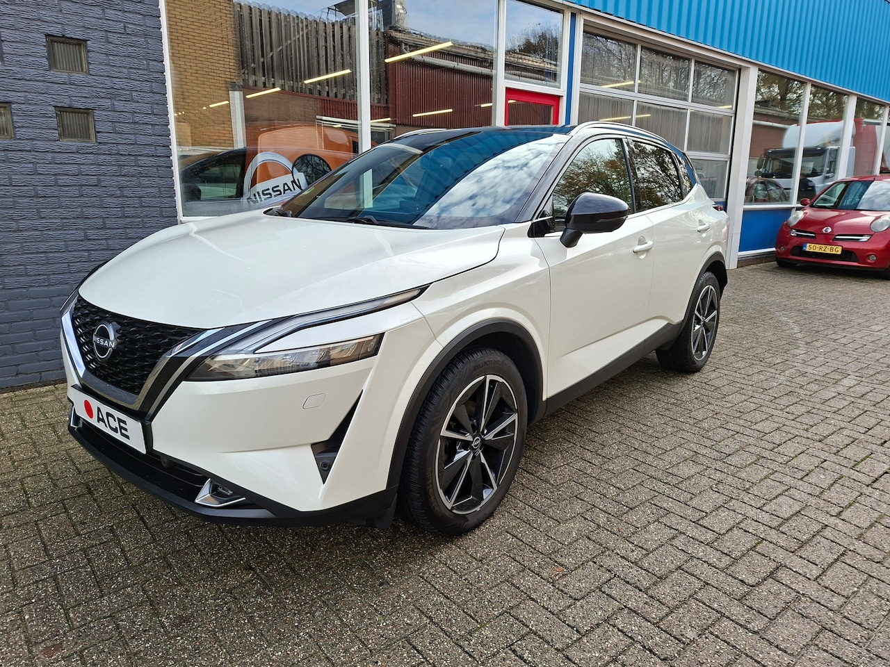 Nissan Qashqai - 1.3 DIG-T Mild-hybride Tekna + Automaat Panoramadak RIJKLAAR RIJKLAAR - AutoWereld.nl