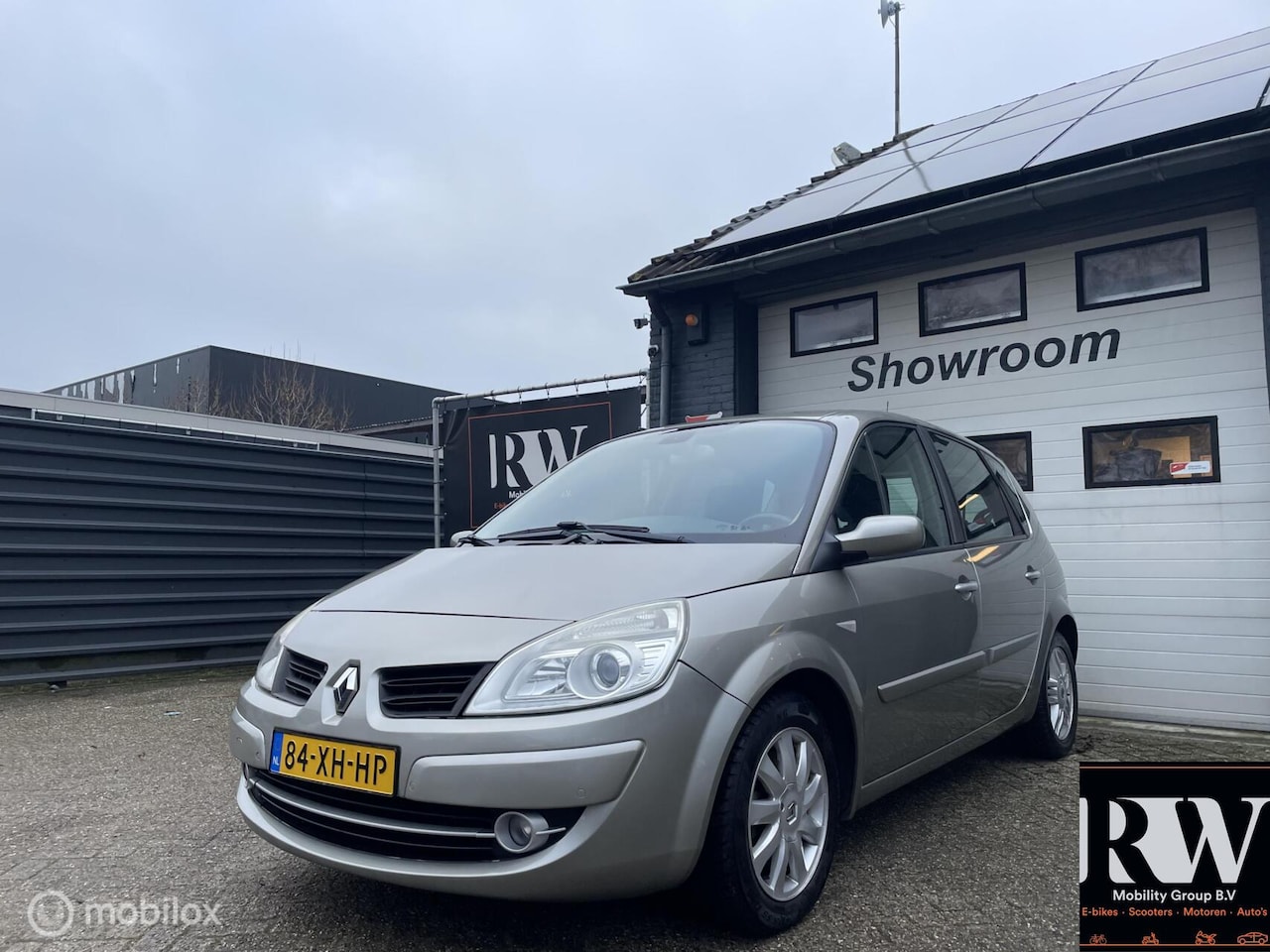 Renault Scénic - 2.0-16V airco,climate,trekhaak, navi, NAP! - AutoWereld.nl