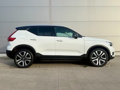 Volvo XC40 - 1.5 T3 Momentum Pro R-Design + Pilot Assist + BLIS + PANO