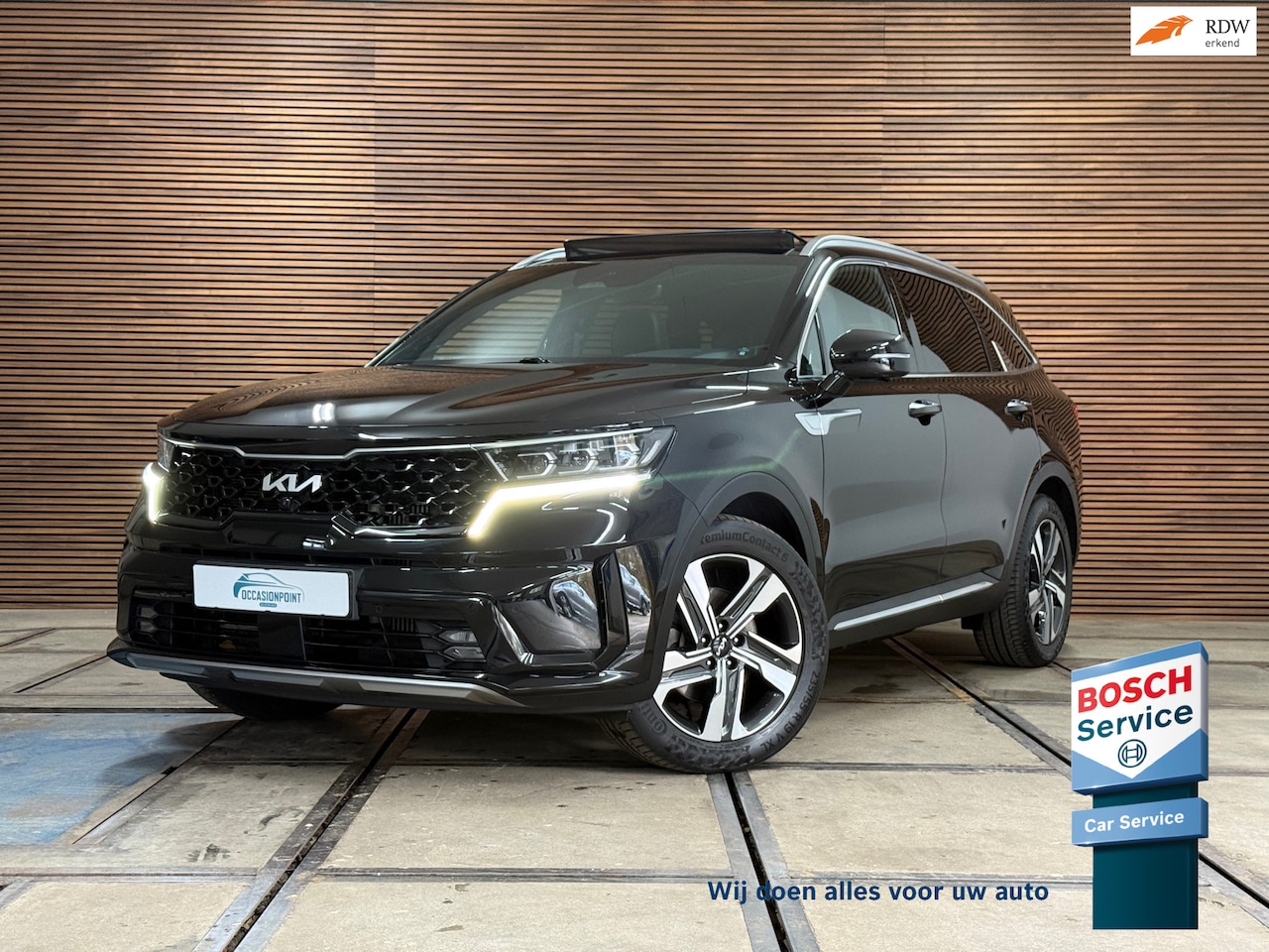 Kia Sorento - 1.6 T-GDI Plug-in Hybrid 4WD ExecutiveLine 7p. | Pano | 360° Camera | Adaptive Cruise | 19 - AutoWereld.nl
