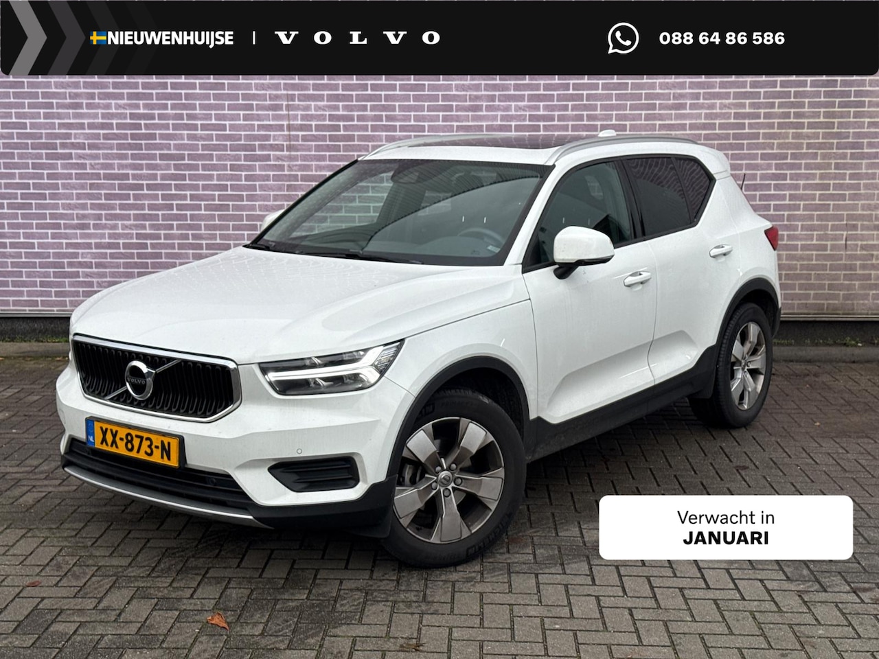 Volvo XC40 - 1.5 T3 Momentum | Panoramadak | Stoel- en stuurverwarming | Navigatie | Standkachel | Dode - AutoWereld.nl