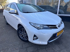 Toyota Auris Touring Sports - 1.8 Hybrid Lease