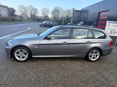 BMW 3-serie Touring - 318d Corporate Lease Business Line