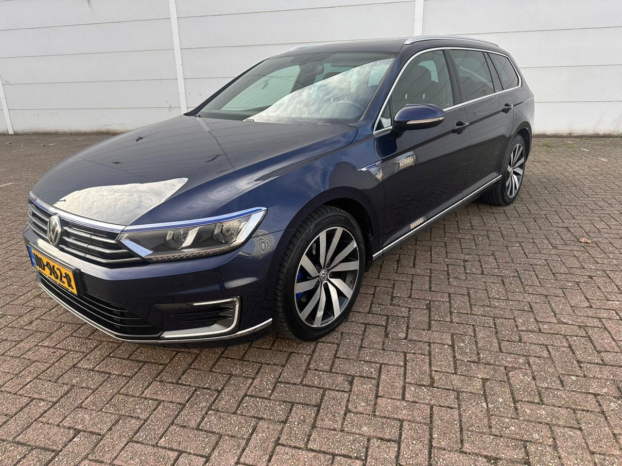 Volkswagen Passat Variant - 1.4 TSI GTE Connected Series Plus 1.4 TSI GTE Connected Series Plus - AutoWereld.nl