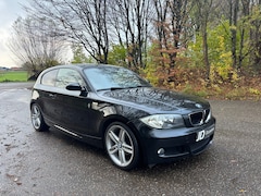 BMW 1-serie - 116i Introduction | M-Pakket | 18'' | APK 12-2026