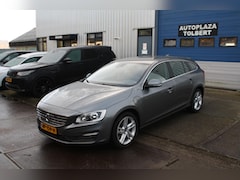 Volvo V60 - 2.4 D6 Twin Engine Momentum *BJ'15*PLUGIN HYBRID