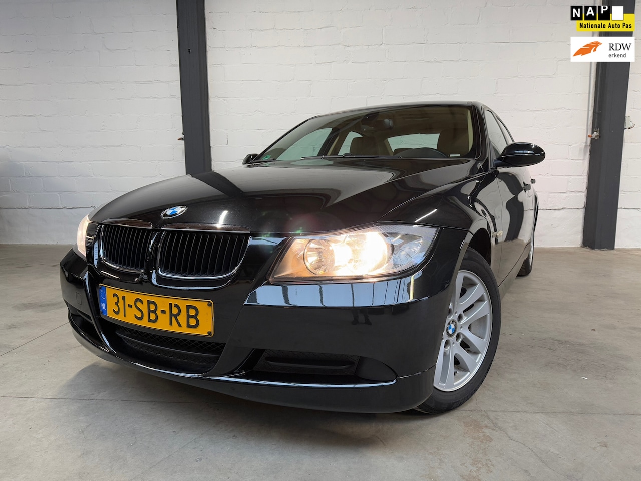 BMW 3-serie - 318i |Dynamic Executive| |OrgNL| |Dealer onderhouden| - AutoWereld.nl