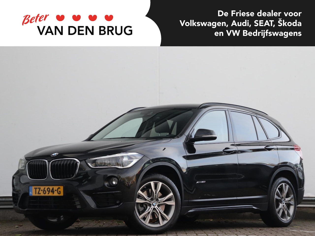 BMW X1 - xDrive20i High Executive | Leder | Stoelverwarming | Elektrische klep | Dealer onderhouden - AutoWereld.nl