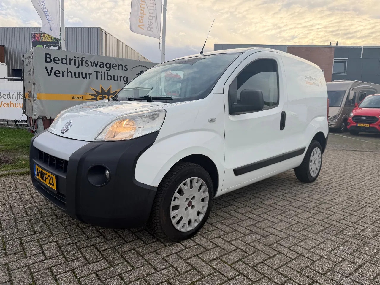 Fiat Fiorino - 1.3 MJ Adventure Airco - AutoWereld.nl