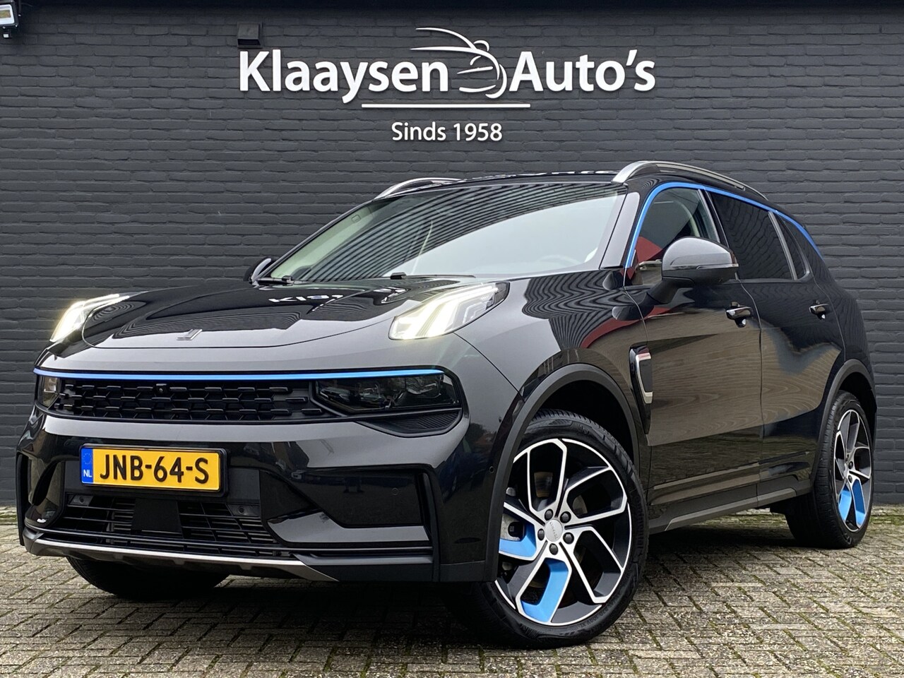 Lynk & Co 01 - 1.5 Plug-in Hybrid 262 pk AUT. | 1e eigenaar | navigatie | panoramadak | 360 camera | 2 la - AutoWereld.nl