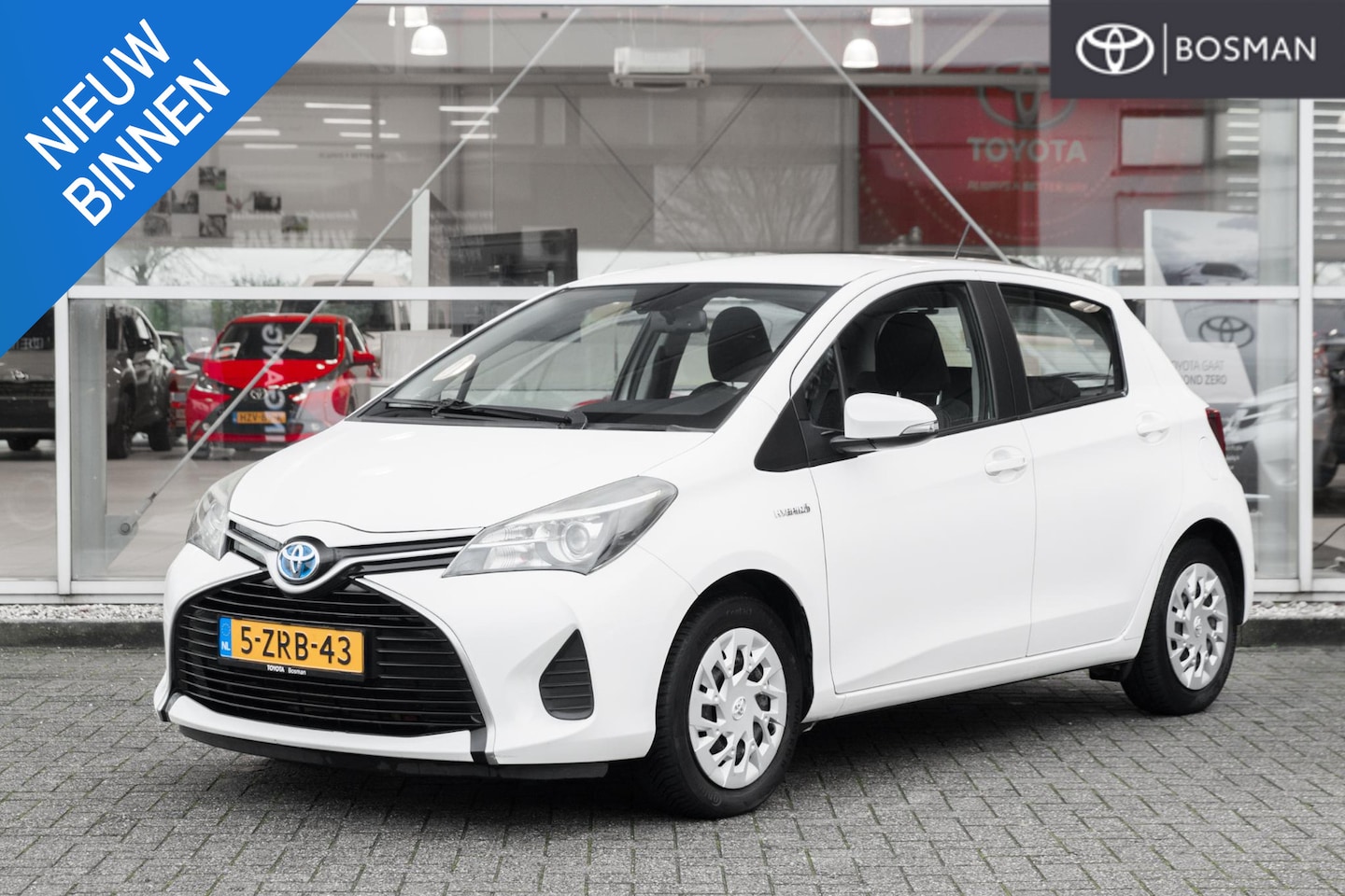 Toyota Yaris - 1.5 Hybrid Aspiration 1.5 Hybrid Aspiration - AutoWereld.nl