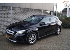 Mercedes-Benz GLA-Klasse - 180 Prestige Autom Leder Sportst Stoelverw Navi Xenon Airco Cruise 2x PDC LMV Trekhaak ENZ
